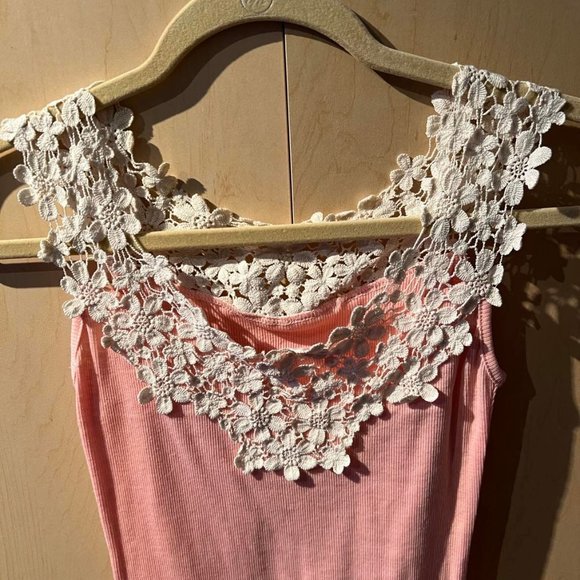 Flower Crochet Pink Tank Top Size S Small - Picture 2 of 6